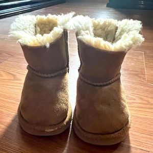 Kids Chestnut Uggs